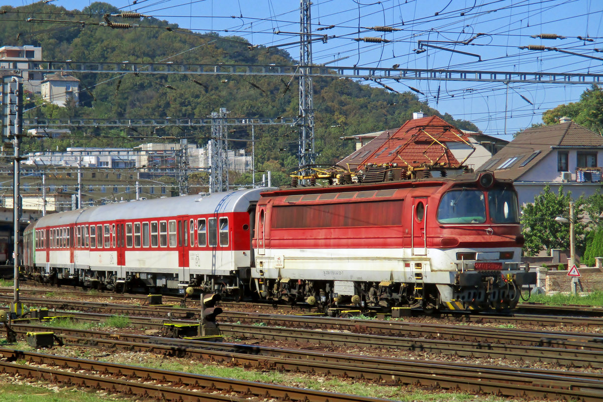 ZSSK 240 129 leaves Bratislava hl.st. on 12 september 2018 with an stopping train to Galanta.