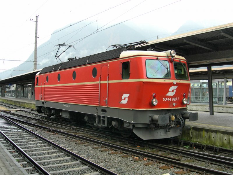 1044 093-1 in Bludenz 
(12.01.2007)  