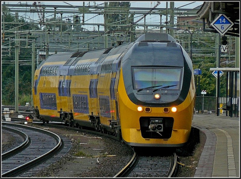 A local train is arriving at the station of Roosendaal on September 5th, 2009.