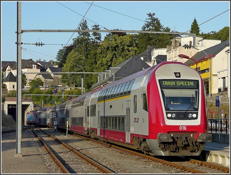 A special train arrives at the station of Wiltz on Jluy 22nd, 2008.