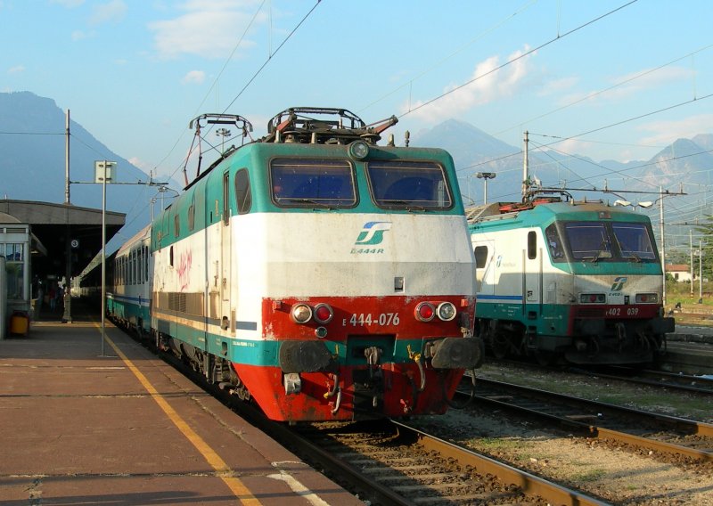 E 444 076 with CIS EC to Milano in Domodossola
10.09.2007