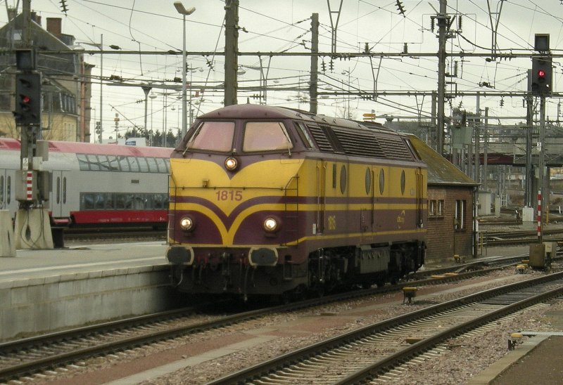 Maybe not the best. but the my once (dictial)-Picture from the CFL Diesel locomotives Series 1800: the 1815 in Luxembourg City Station. 
13.03.2008