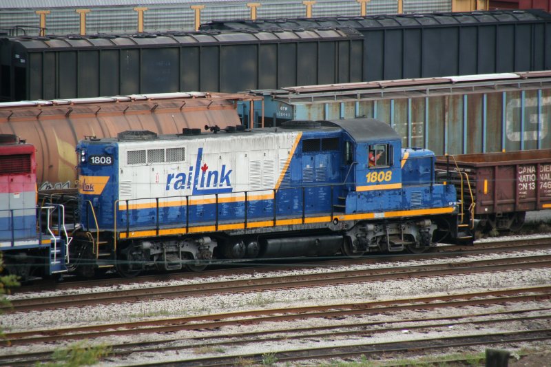 RailAmerica Ottawa Valley Railway GP18 1808 (former Central Vermont CV 3614) on 3.10.2009 at Hamilton CN yard.
