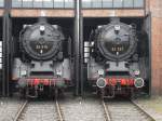 62 (13 Photos)