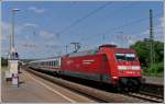 101 101 134-5 is hauling IC wagons through the station Koblenz-L�tzel on May 22nd, 2011.