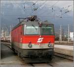 1044 1044 073-3 is running through the station of Innsbruck on March 8th, 2008.