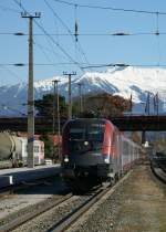 1116 �BB 1116 213 in the rail jet look with OEC to Innsbruck in Hall im Tirol 
07.11.2009