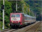 181 The IC from Norddeich Mole to Luxembourg City headed by 181 218-9 climbs the ramp between Mertert and Manternach on August 10th, 2009. 