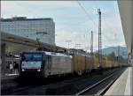 189 E 189 286 is hauling a freight train through the main station of Koblenz on September 10th, 2010.