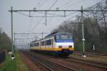 EMU (class 'Sprinter') leaving ...  Philippe Godart 04.04.2012
