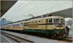 342 SZ 342-025 with a local train in Ljubljana. 
Mars 1995