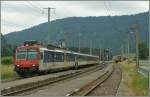 560-rbde-4-4 SBB NPZ local train to Neuchatel in Noiraigue. 
22.07.2010