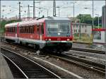 628 628 465 is entering into the main station of Saarbr�cken on June 22nd, 2009.