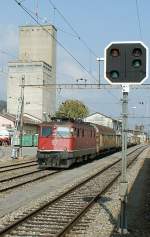 ae-6-6-610 Ae 6/6 with a Cargo train in Moudon.
09.10.2008