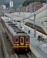 AM 62-79 AM 65 270 is entering into the station Li�ge Guillemins on August 11th, 2010.