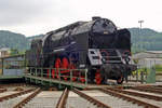In the 1930s the Austrian railways BBÖ used thirteen Class 214 steam locos for the fast trains Salzburg-Vienna.