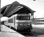 BB 15000 The black an with version from the SNCF BB 15 059 pictures: 
The SNCF BB 15059 takes over the EC from Stuttgart to Paris in the beautiful Station of Strasbourg.
10.04.2007