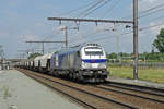 EuroPorte 4009 hauls a cereals train through Antwerpen-Noorderdokken on 29 August 2013.