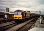 Class 60 The EW&S 60 040 with a cargo train in Cardiff. 
November 2000
(scanned analog photo) 