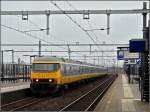 An Intercity is running ...  De Rond Hans und Jeanny 24.03.2011