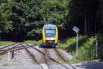A Diesel multiple unit Lint 41 at the junction north of Kagerup Station, right in the middle of Denmark's fourth largest forest, Gribskov. Date: 24 June 2023.