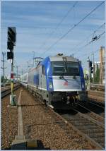 eu44-5370 The PKP EU44 370 008 is arriving with the Berlin-Warszawa-Express in Berlin East Station.
12.09.2010  