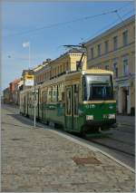 The HSL Tram N° 92 in the Aleksanterinkatu-Street.
