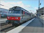 The SNCF CC 67 372 in Tours.