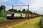 RTB 189 285 hauls a container train toward Blerick throguh Dordrecht on 10 July 2017. Less than a month later, this loco will be returned to lessor MRCE.