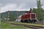 The 211 041-9 (92 80 1211 041-9 D-NeSA) by the Wutachtalbahn in Zollhaus Blumberg. 

27.08.2022