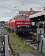 DB 218 423-2 and an other one with his EC from München to Zürich by his stop in Lindau HBF.