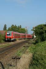 Two VT 611 to Lindau arrive in Nonnenhorn. In the background stand two old semaphore signals. 
09.09.2009