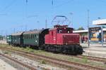 Museum train with 160 005 enters in Landshut on 16 September 2023. Five of these locos were build with different body layouts and all five have been preserved.
