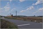 The Fildern region is still quite rural, as this picture near Echterdingen shows, even if the city already seems to be spilling out of the basin into the landscape. Probably also a reason why the SSB has extended its U5 line on the Filder to the airport.
In the picture two SSB trains traveling around the airport.

29.08.2022