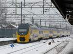 8645 entering Utrecht CS ...  Hans van der Sluis 19.01.2010