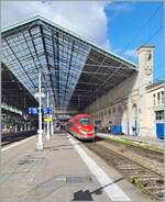 The FS Treniatlia ETR 400 031 arrived in Lyon Perrache from Paris Gare de Lyon.
