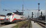 ES 9809  Frecciabiana  to Tatanto is leaving Milano.