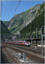 A FS ETR 610 on the way from Luzern to Milan in Göschenen.