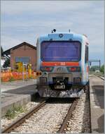The (ex FER) Aln 668 068 from Parma to Suzzara by his stop in the Brescello Viadana Station. 

17.04.2023