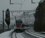 Lavaux Local train to Lausanne in St-saphorin.
04.01.2010
