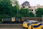 On 13 July 1999 NS 6499 passes through Arnhem-Berg.