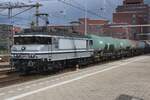 RFO 1829 stands with her tank train at Amersfoort on 21 April 2024 just when the Sun decides to part company...