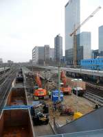 All the platforms will be demolished at Rotterdam central station, because a new station will be builed. The first platform that was demolished was the platform on track 3 and 4. Rotterdam centraal station 24-02-2010.