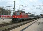 re-420-re-4-4-ii SBB Re 4/4 II in Singen with the IC Stuttgart - Z�rich. 
08.04.2010  
