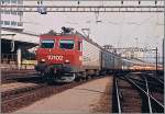 re-4-4-iv The SBB Re 4/4 IV 10102 is arriving with an EC from Milan to Paris in the Lausanne Station.
(autumn 1984/scanned picture)