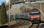 Re 460 Re 460 111-8 with CIS EC to Milan near the Castle of Chillon.
25.01.2009