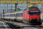 Re 460 Re 460 092-0 is arriving at Z�rich main station on December 27th, 2009.