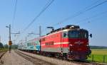 S 342-005 is hauling MV247 'Citadella' through Pragersko on the way to Budapest. /18.09.2012