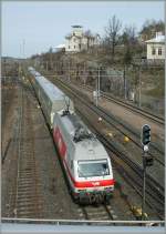 The VR Sm2 3224 with an IC is approaching Helsinki.
30.04.2012