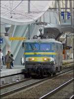 Serie 15 1501 is running through the station Li�ge Guillemins on June 28th, 2008.